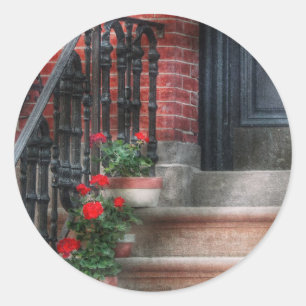 Frühling - Veranda - Hoboken, NJ - Geranien auf de Runder Aufkleber