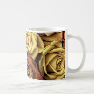 ## Frühlingsblumen: Eine natürliche künstlerische  Kaffeetasse