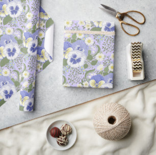 Frühlingsgartenblumen auf Lavendel Geschenkpapier