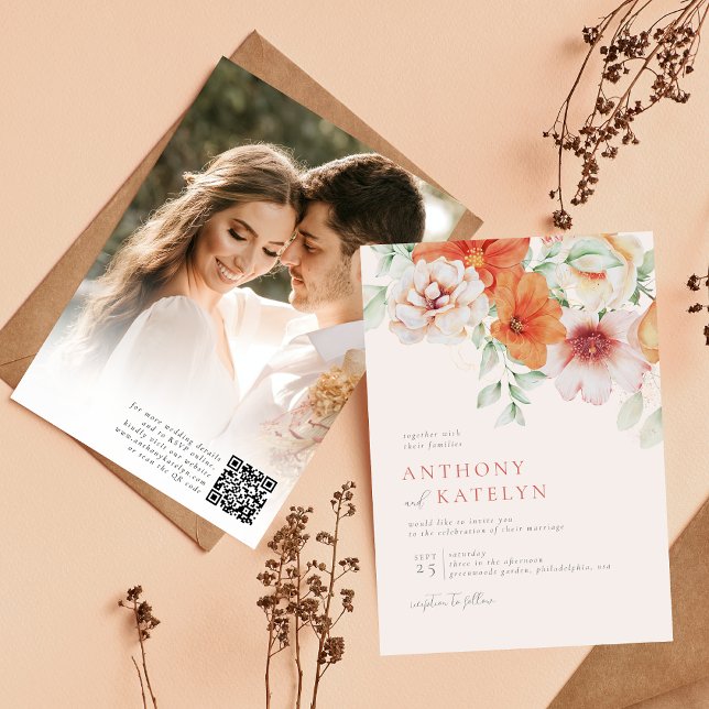 Frühlingskorallenkoralle Peach Floral Hochzeitsfes Einladung (Von Creator hochgeladen)