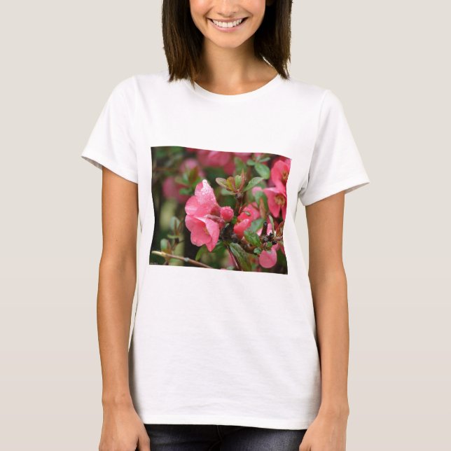 Frühlingsrosa blühende Ruhe T-Shirt (Vorderseite)