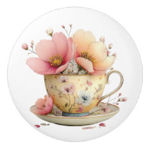 Frühlingsteetasse mit Tulpen