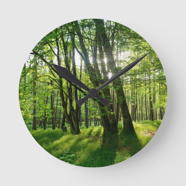 Frühlingswald Runde Wanduhr (Vorderseite)