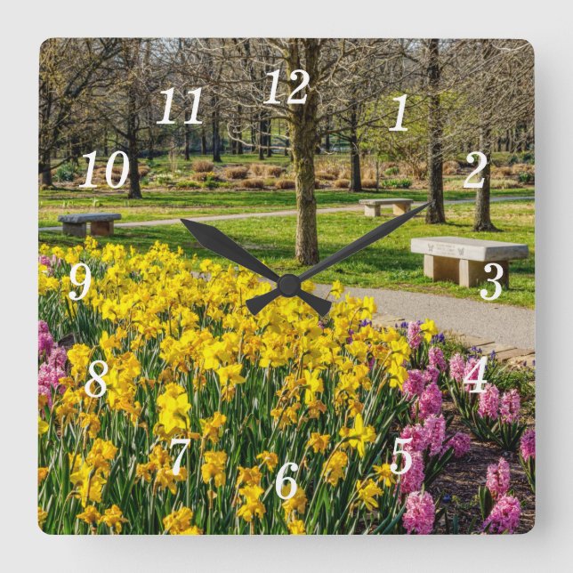 Frühlingszeit Blumengarten Mauer Uhr (Vorderseite)