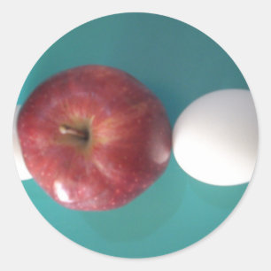 Frühstück Buddies: Zwei Eier $an Apple Still Life Runder Aufkleber