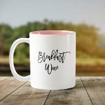 Frühstück Wein Niedliches Zitat Zweifarbige Tasse<br><div class="desc">Wenn es nur eine Sache gibt,  die wir mehr als Kaffee Liebe haben,  dann ist es Wein. Trendy,  niedliche,  lustige Kaffee-Tasse Sprichwort "Frühstückswein" in modernem Kalligrafieschrift auf der zweifarbigen Kaffee-Tasse. Die Einrichtung ist in Rosa gehalten,  aber in vielen weiteren Farben erhältlich</div>