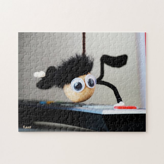 Fubby hangend als de scene van Tom Cruise. (Horizontal)