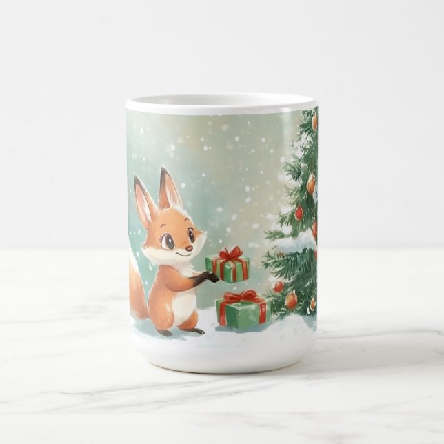 Fuchs’ erster Schneefall am Weihnachtsbaum Kaffeetasse (Mittel)