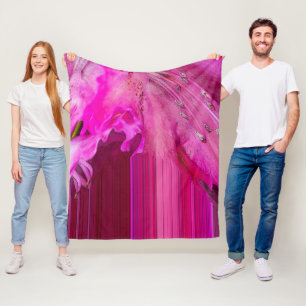 Fuchsia fantasy fleecedecke