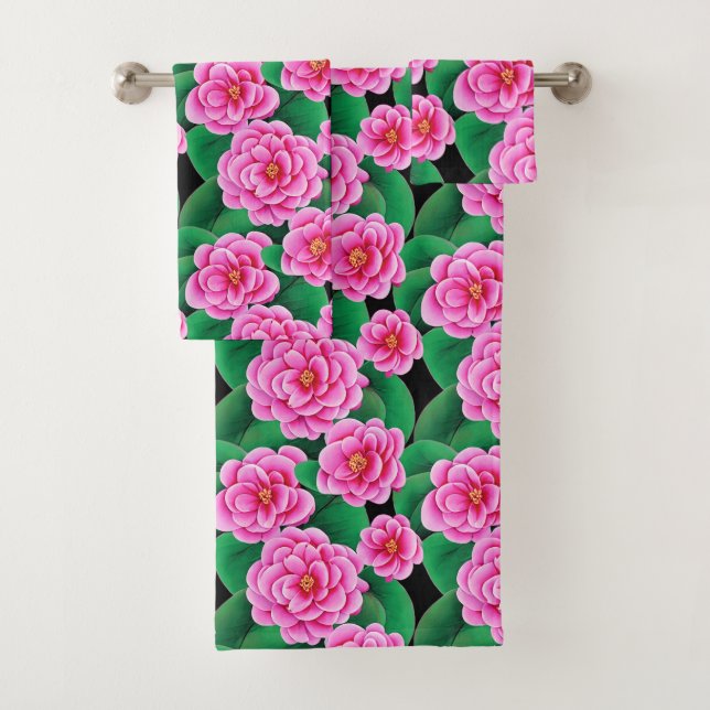 Fuchsia Pink Camellias und Jade Green Blätter Badhandtuch Set (Insitu)