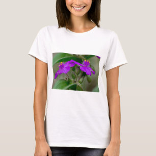 Fuchsia Spiderwort Twins Wildblume Geschenke Appar T-Shirt