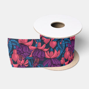 Fuchsien in blau und lila satinband