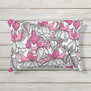 Fuchsien in weiß und rosa kissen für draußen