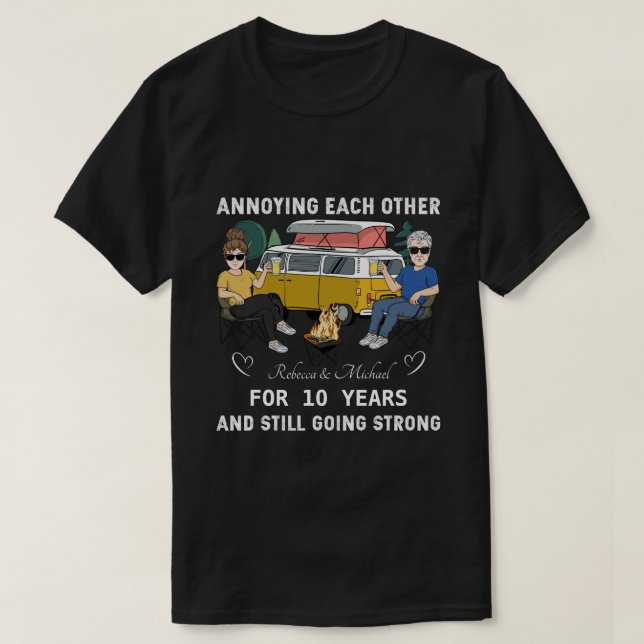 FuE Personalisiert, sich jahrelang zu betäuben  T-Shirt (Design vorne)