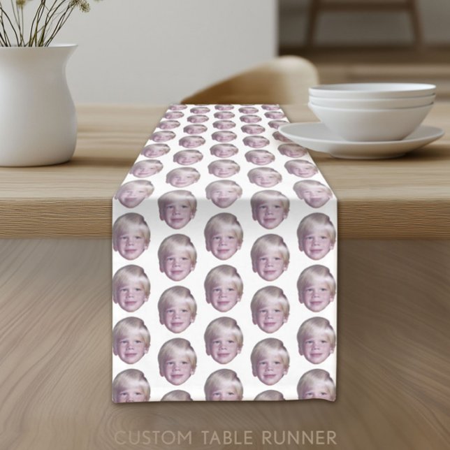 Fügen Sie das Foto des Schwimmkopfes hinzu - Klein Kurzer Tischläufer (Custom Photo Table Runner)