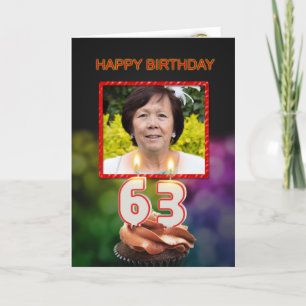 Fügen Sie ein Bild, 63. Geburtstag mit Kuchen und  Karte