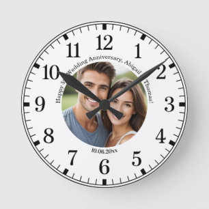 Fügen Sie Ihr eigenes Paar-Foto zum 5. Hochzeitsta Runde Wanduhr