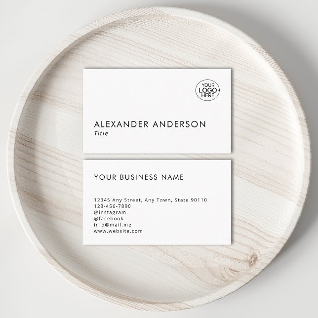 Fügen Sie Ihre Logokombination Clean Black and Whi Visitenkarte (Add Your Logo Clean Black And White Typography Business Card)