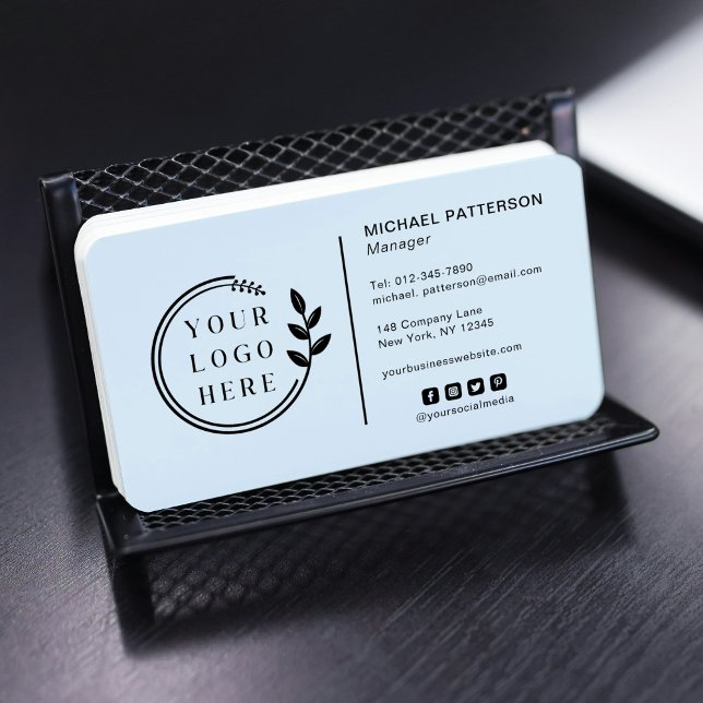 Fügen Sie Ihren Logo Social Media QR Code Corporat Visitenkarte (Von Creator hochgeladen)