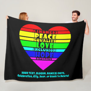 Fügen Sie Ihren Text, Rainbow Heart Peace Equality Fleecedecke