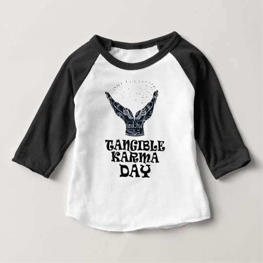 Fühlbarer Karma-Tag Baby T-shirt