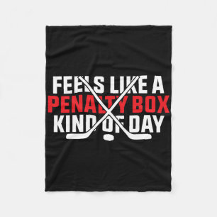 Fühlt sich wie eine Strafbox an Funny Hockey  Fleecedecke