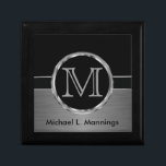 Führungskraft Monogramm | Schwarzer und Pinselstah Erinnerungskiste<br><div class="desc">Halten Sie die Geschenkboxen bereit, damit Sie sie personalisieren können. ✔ HINWEIS: ÄNDERN SIE NUR DIE VORLAGEBEREICHE, DIE SIE BENÖTIGEN! 😀 Sie können den Text bei Bedarf entfernen und neu hinzufügen, was immer Sie möchten und welchen Schriftart Sie möchten. 📌 Wenn Sie weitere Anpassungen benötigen, klicken Sie bitte auf den...</div>