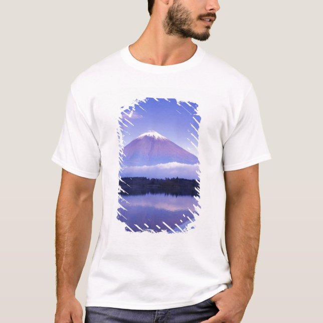 Fuji mit Lenticular Cloud, Motosu Lake, T-Shirt (Vorderseite)