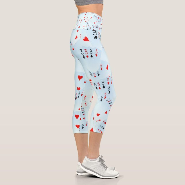 "Full House Frenzy: Scattered Quad Threys" Capri Leggings (Rechts)