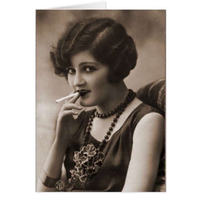 Fumer une cigarette (Devant)