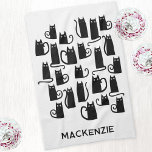 Fun Black Cats Personalisierter Name Geschirrtuch<br><div class="desc">Spaß und glückliche kleine schwarze Katzen. Originelle Kunst von Nic Squirrell. Ändern Sie den Namen oder den Text, um ihn anzupassen.</div>