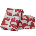 Fun Capybara Red Christmas Geschenkpapier<br><div class="desc">Ein lustiges Aquarellmuster aus niedlichem Capybara auf festlichem rotem Hintergrund. Originelle Kunst von Nic Squirrell.</div>