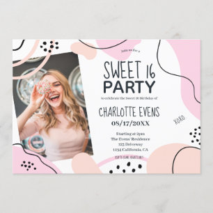Fun cool rosa rot abstrakte Formen Foto Sweet 16 Einladung