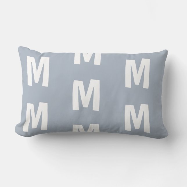 Fun Dusty Blue Monogram Lendenkissen (Vorderseite)