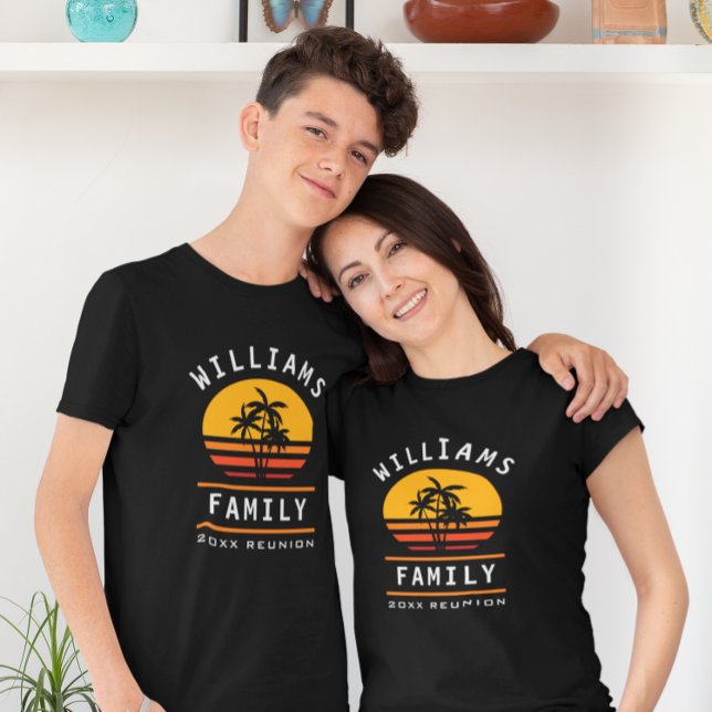 Fun Family Wiedersehen Sommerurlaub Tropical Beach T-Shirt (Von Creator hochgeladen)