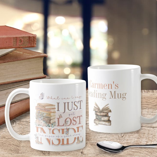 Fun Floral Bookish Romance Personalisiertes Sprich Kaffeetasse (Personalized bookish theme romance book lovers floral lost inside the pages of a good story mugs)