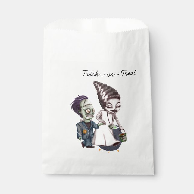 Fun Halloween Favor Bag with Ghostly Bride & Groom Geschenktütchen (Vorderseite)