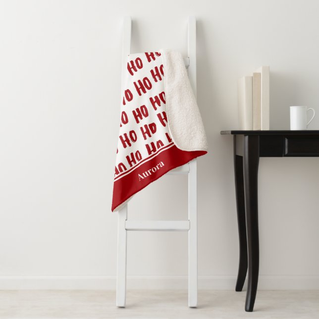 Fun Ho Ho Text Red Holiday Pattern Weihnachten Sherpadecke (Beispiel)