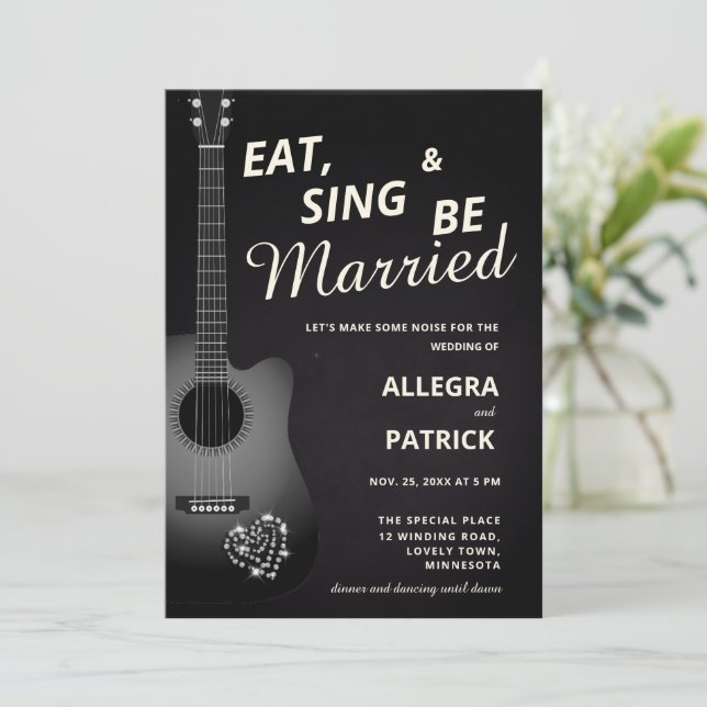 Fun Informal Guitar Diamonds Black Foto Wedding Einladung (Stehend Vorderseite)