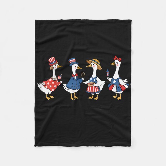 Fun Just A Silly Goose 4th Of July Silly Goose Pat Fleecedecke (Vorderseite)