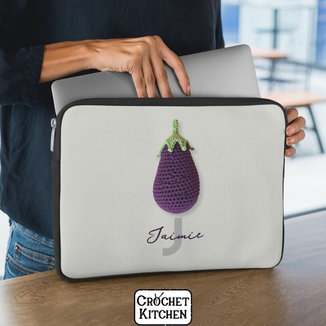 Fun Lila Moderne Minimal Crochet Eggplant Name Laptopschutzhülle (Von Creator hochgeladen)