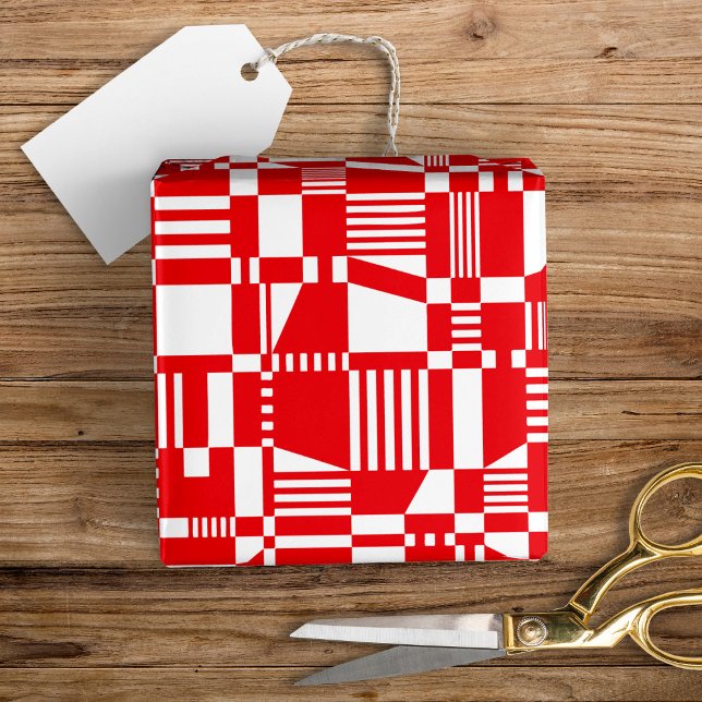 Fun Modern Checkered Red & White Wrapping Paper Geschenkpapier (Von Creator hochgeladen)