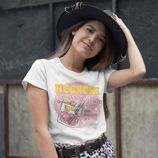 Fun Negroni Sbagliato Girly Cocktail Party T-Shirt (Von Creator hochgeladen)
