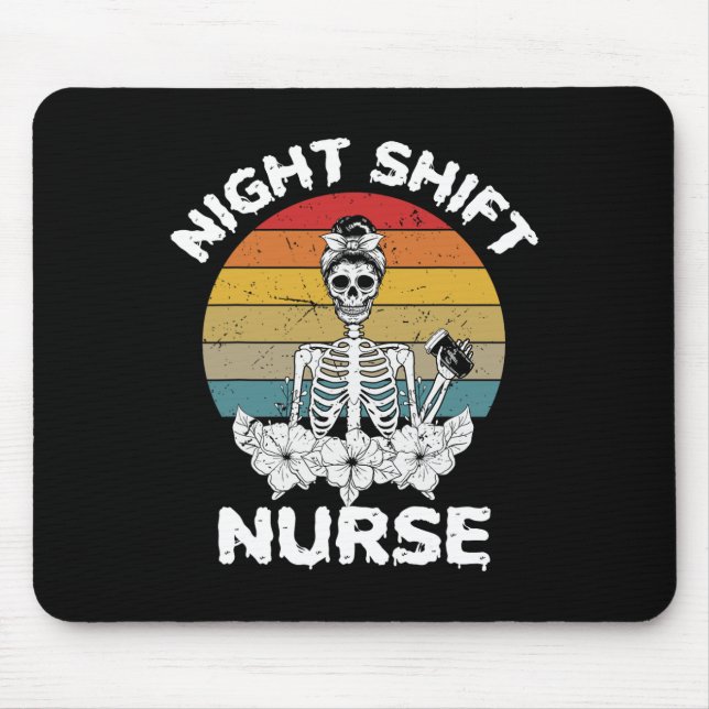 Fun Night Shift Nurse Skelett Halloween Rn Nurses Mousepad (Vorne)