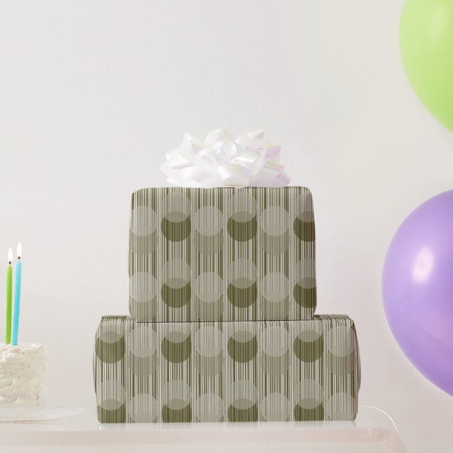 Fun Olive Green Party Tinsels und Confetti Muster Geschenkpapier (Partygeschenke)