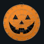 Fun orange Kürbislaterne Kürbisgesicht Halloween Dartscheibe<br><div class="desc">Niedlicher amüsanter Kürbis in Orange und Schwarz-Kürbislaterne mit beängstigenden,  lustigen,  modernen Halloween-Dart-Modededekoren. Schwarze Kürbislaterne auf solidem orangefarbenem Hintergrund. Karo der Erholung der Kollektion für die Koordination und Abstimmung von Gegenständen und zusätzlichen Halloween-Party-Vorräten und Dekorationen.</div>