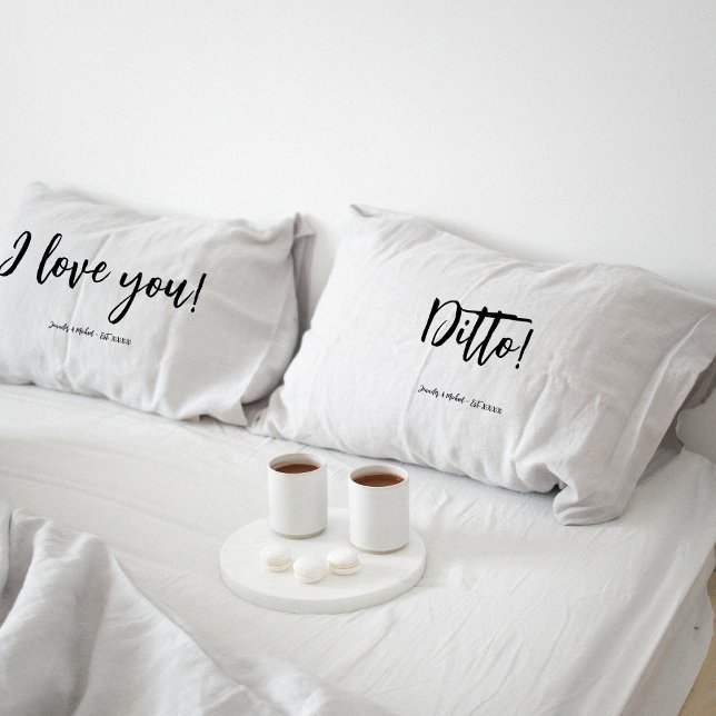 Fun Personalized Typography Couples Pillow case Kissenbezug (Von Creator hochgeladen)