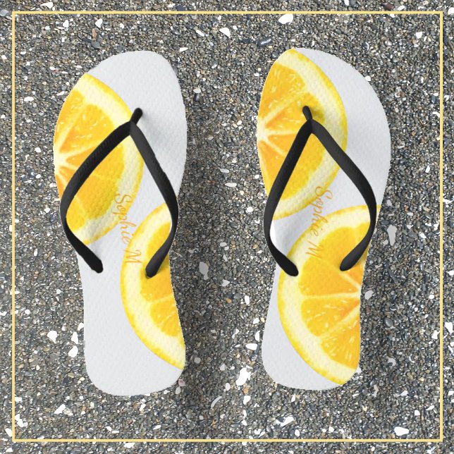 FUN SOMMER SUNNY YELLOW TROPICAL LEMON FRUIT SLICE FLIP FLOPS (Von Creator hochgeladen)