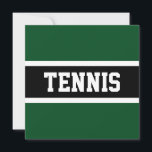 Fun Sporty Summer Green Fett TENNIS Buchstaben Tex<br><div class="desc">Dieses lustige Sportdesign besticht durch klassische,  kräftige Großbuchstaben in einem schwarzen Streifen mit weißer Pinstreifen auf einem tiefen,  sommerlichen grünen Hintergrund. "TENNIS" hat sich vor und in der Mitte ausgezeichnet. Machen Sie es sich selber: Die Farben und Texte in diesem Design können personalisiert sein.</div>