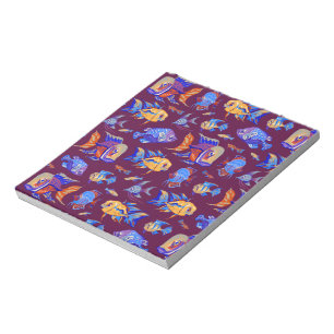 Fun tropical fishes on dark purple notizblock